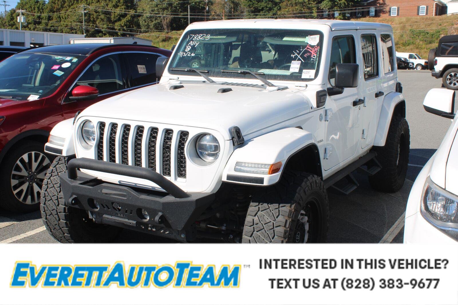 Used 2022 Jeep Wrangler Unlimited Sahara w/ Cold Weather Group AWD/4WD image 1