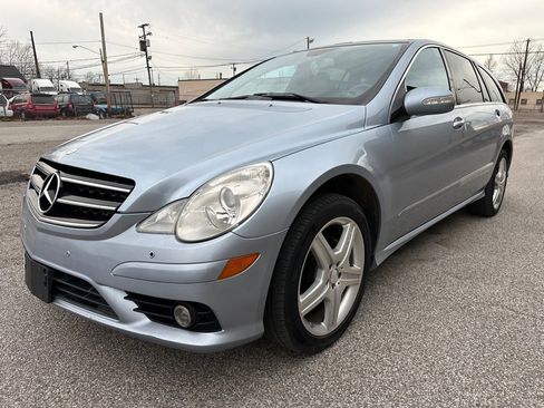 Used 2010 Mercedes-Benz R 350 4MATIC image 6