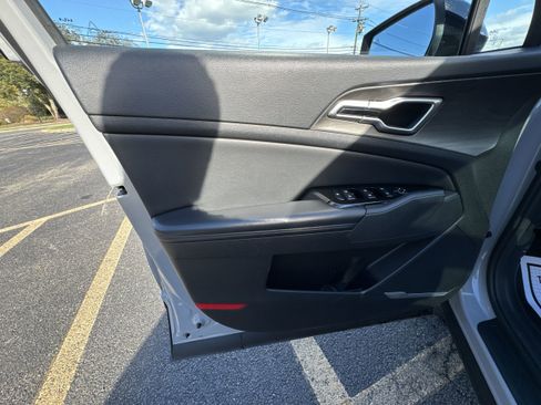 Used 2024 Kia Sportage X-Line w/ X-Line Premium Package image 23