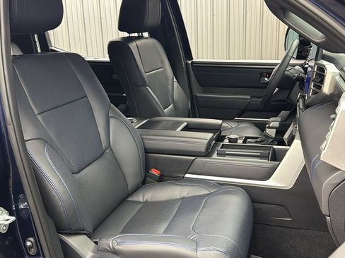 Used 2025 Toyota Tundra Platinum AWD/4WD image 39