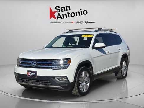 Used 2019 Volkswagen Atlas SEL Premium image 4