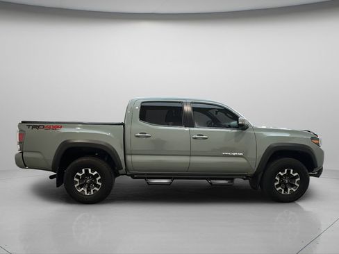 Used 2023 Toyota Tacoma TRD Off-Road w/ TRD Premium Off Road Package image 8
