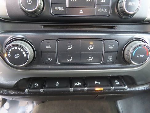 Used 2017 Chevrolet Silverado 1500 LT w/ LT Plus Package image 28