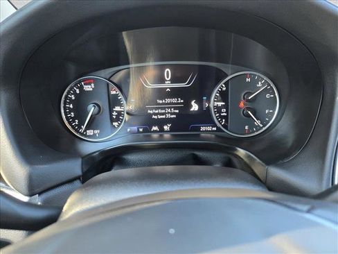 Used 2024 Buick Enclave Avenir w/ Avenir Technology Package image 17