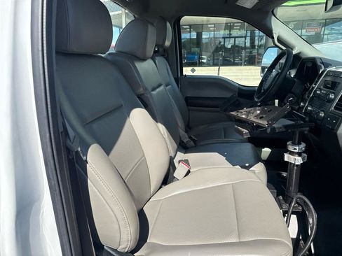 Used 2017 Ford F550 4x4 Regular Cab Super Duty image 19