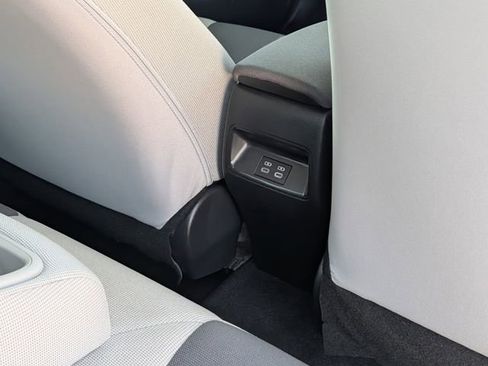 Used 2025 Toyota Corolla LE w/ Convenience Package FWD image 30