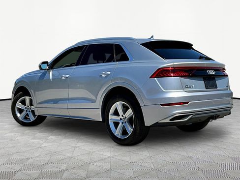 Used 2019 Audi Q8 Premium w/ Convenience Package AWD/4WD image 4
