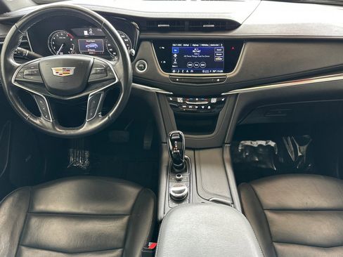 Used 2023 Cadillac XT5 Premium Luxury image 16