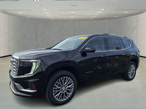 Used 2024 GMC Acadia Denali FWD image 9
