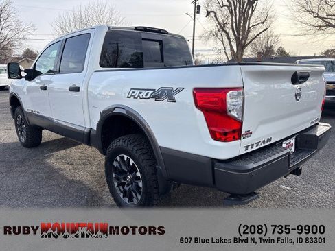 Used 2018 Nissan Titan PRO-4X w/ Pro-4x Convenience Package image 8