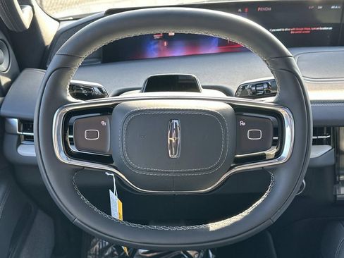 New 2025 Lincoln Navigator Reserve w/ Jet Appearance Package image 28