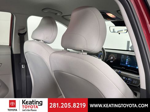 Used 2024 Hyundai Kona SEL image 17