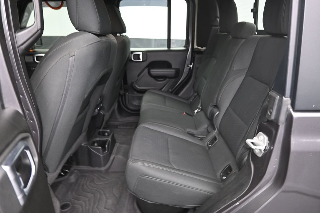 Used 2022 Jeep Gladiator Sport AWD/4WD image 15
