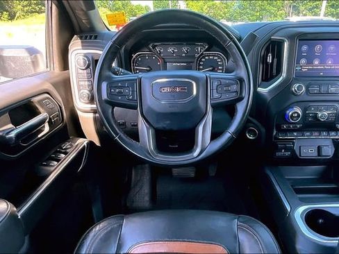 Used 2023 GMC Sierra 2500 AT4 w/ Gooseneck/5TH Wheel Package AWD/4WD image 9