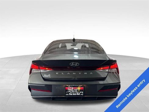 Used 2024 Hyundai Elantra SEL FWD image 6