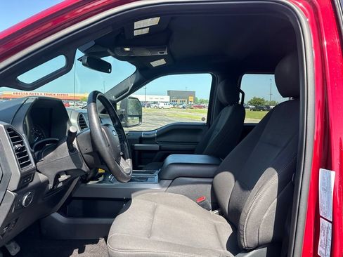 Used 2019 Ford F150 XLT w/ Equipment Group 302A Luxury AWD/4WD image 10