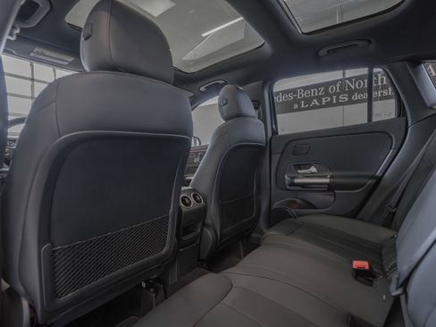 Certified 2025 Mercedes-Benz GLA 250 4MATIC image 29