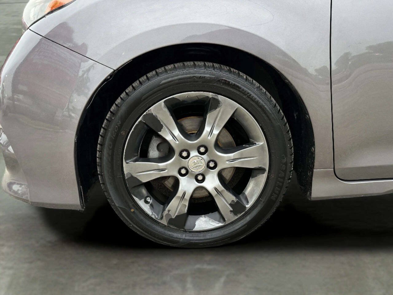 Used 2015 Toyota Sienna SE FWD image 37