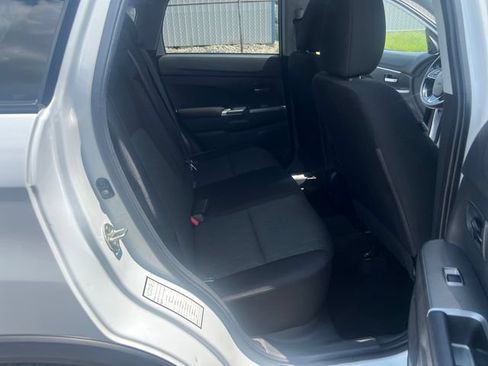Used 2020 Mitsubishi Outlander Sport SE AWD/4WD image 29