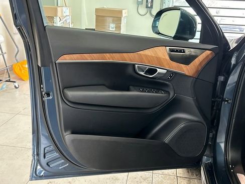 Certified 2024 Volvo XC90 T8 Plus w/ Protection Package image 9