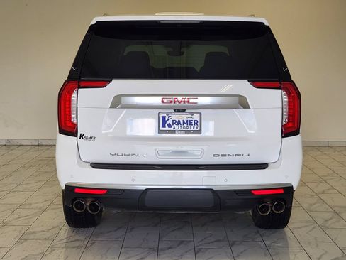 Used 2021 GMC Yukon Denali w/ Denali Premium Package AWD/4WD image 6