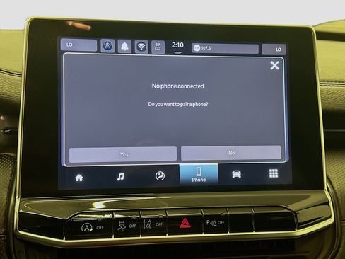 Used 2025 Jeep Compass Trailhawk image 22