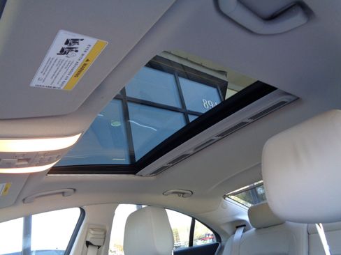 Used 2012 Mercedes-Benz CLS 550 image 14