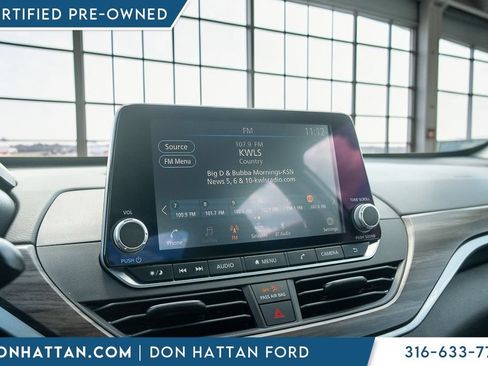 Used 2025 Nissan Altima 2.5 SV FWD image 9