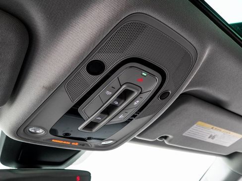 Used 2023 Audi Q8 Prestige image 36