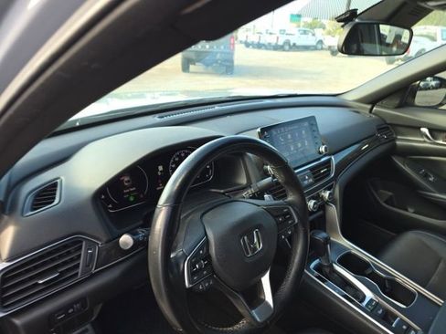 Used 2022 Honda Accord Sport image 7