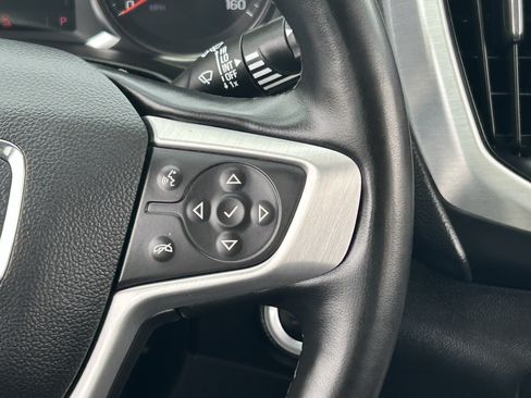 Used 2024 GMC Terrain SLT AWD/4WD image 24