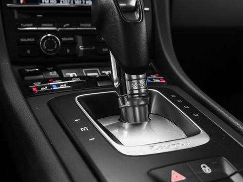 Used 2015 Porsche 911 Targa 4S image 40