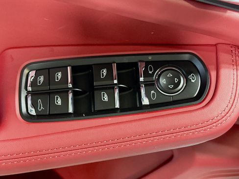 Certified 2026 Porsche Macan S AWD/4WD image 23