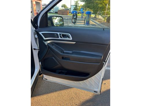 Used 2013 Ford Explorer XLT FWD image 5