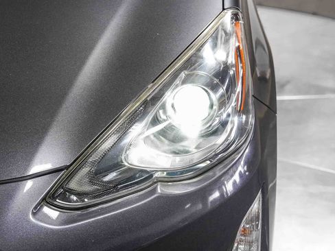 Used 2015 Toyota Prius C One FWD image 7