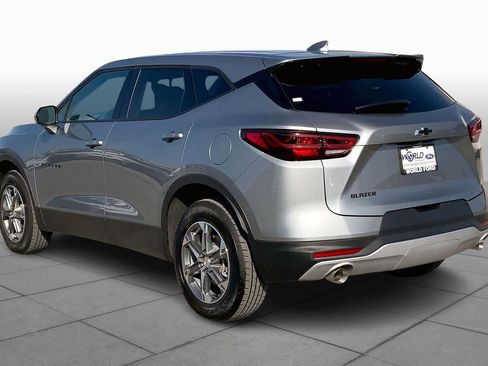 Used 2023 Chevrolet Blazer LT image 11