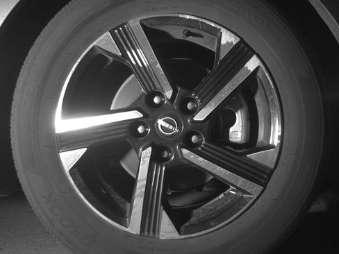 Used 2025 Nissan Sentra SV image 13