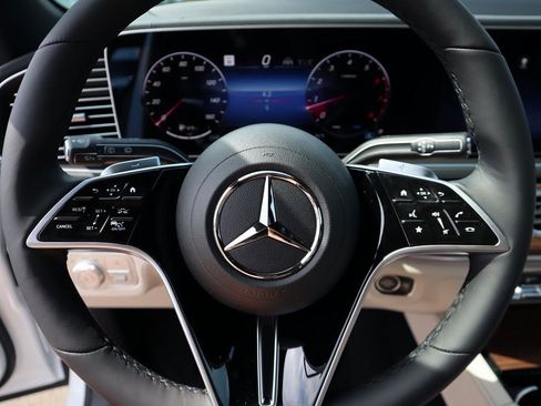 Certified 2026 Mercedes-Benz GLE 450 4MATIC image 32