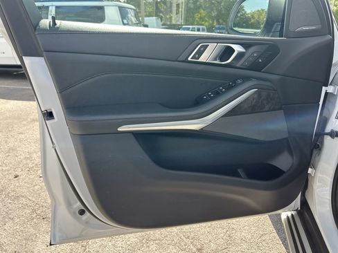 Used 2024 BMW X5 xDrive40i image 41