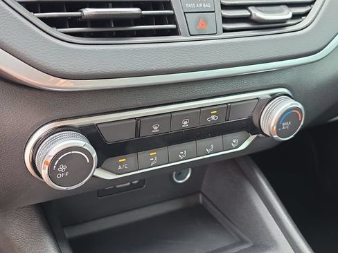Certified 2025 Nissan Altima 2.5 S FWD image 24