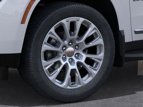 New 2026 GMC Yukon Denali w/ Advanced Technology Package AWD/4WD image 9