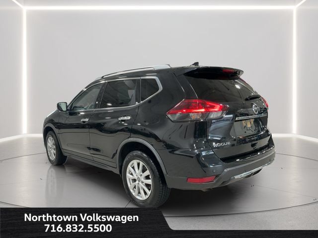Used 2020 Nissan Rogue SV AWD/4WD image 3
