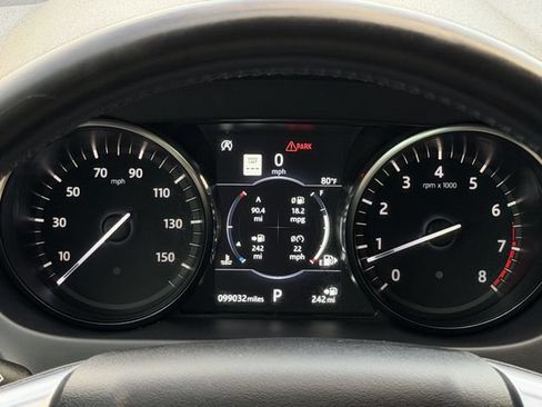 Used 2018 Land Rover Discovery Sport HSE AWD/4WD image 16