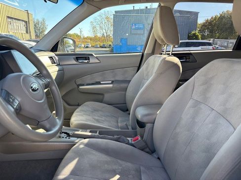 Used 2010 Subaru Forester 2.5X Premium image 10