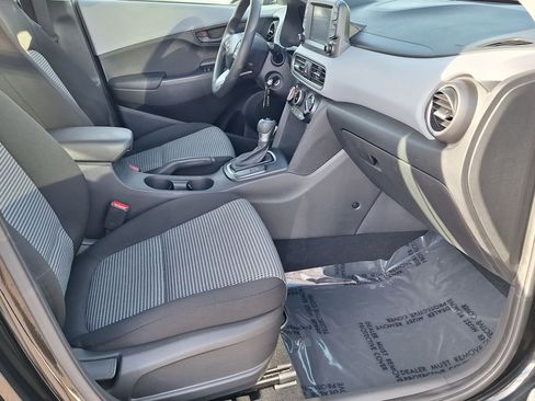 Used 2018 Hyundai Kona SE image 24