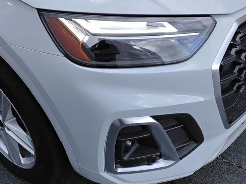 Certified 2024 Audi Q5 e Premium w/ Convenience Package image 7