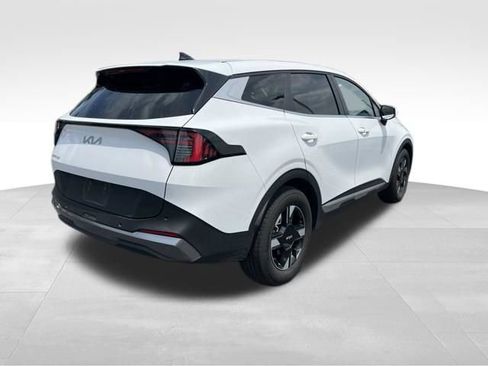 Certified 2026 Kia Sportage LX FWD image 8