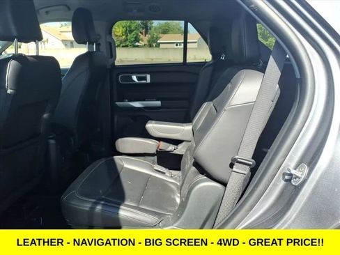 Used 2023 Ford Explorer XLT w/ Equipment Group 202A image 10