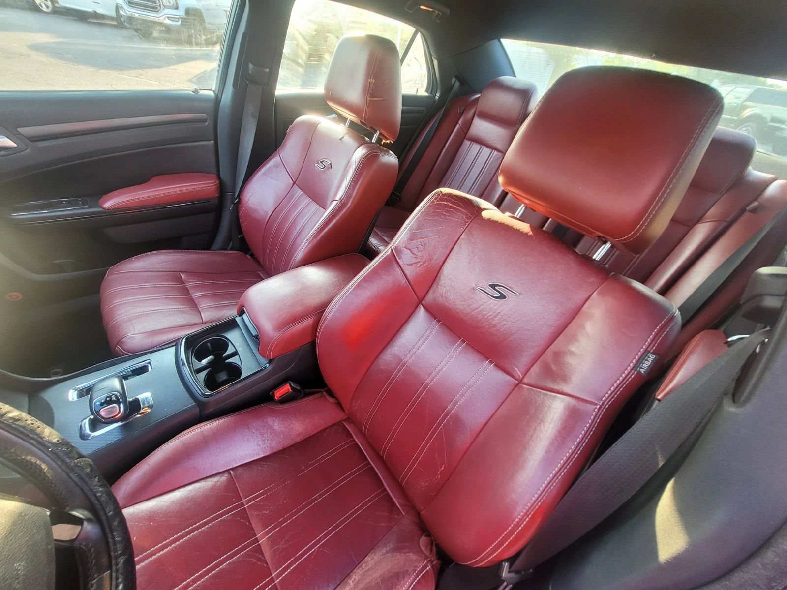 Used 2013 Chrysler 300 S RWD image 19