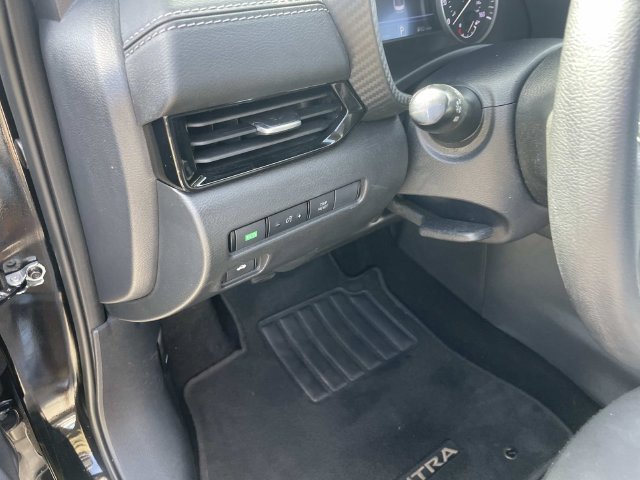 Used 2024 Nissan Sentra SV FWD image 20